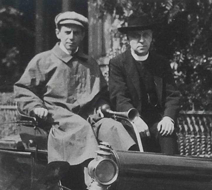 K218 Passenger and Driver