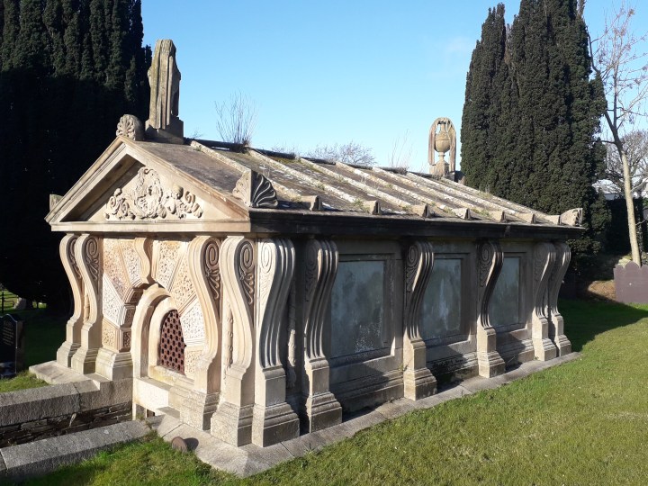 Clough Vault diagonal side