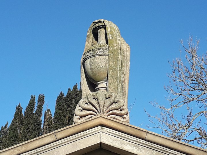 Clough Vault urn