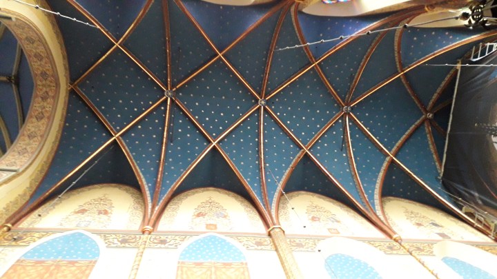 Dominican chancel ceiling 01