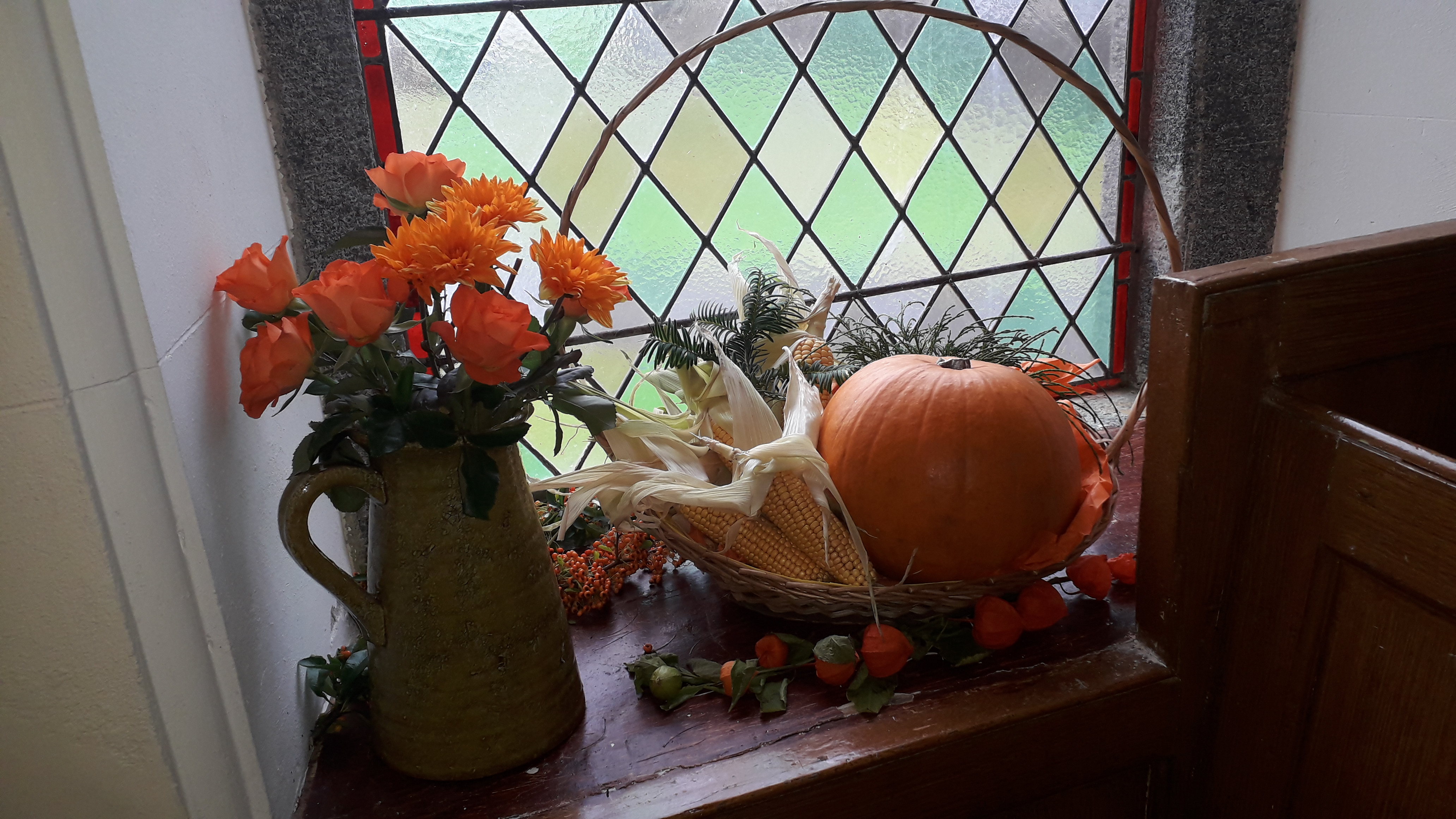 Ballee Harvest 2019 window orange