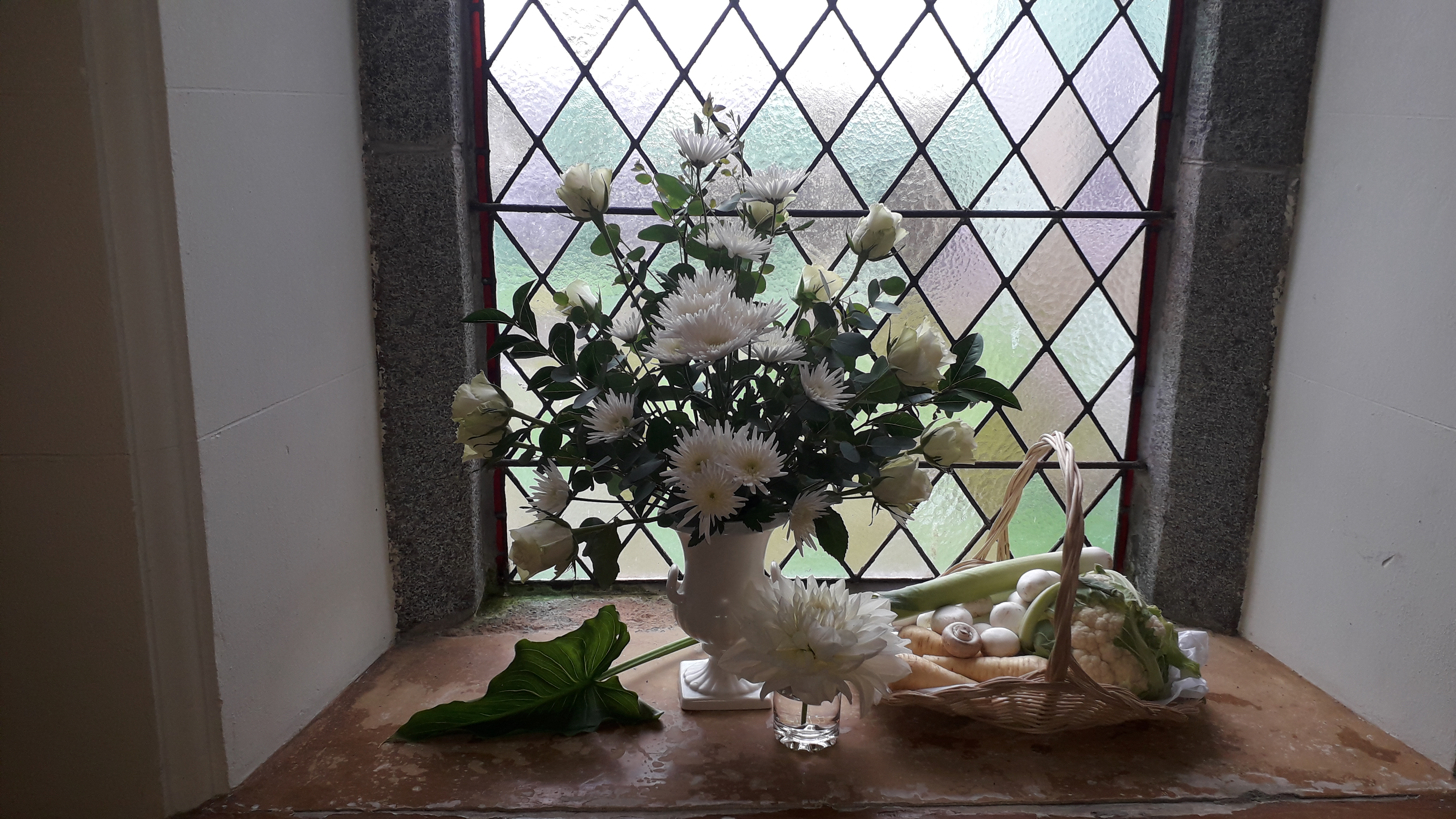 Ballee Harvest 2019 window white