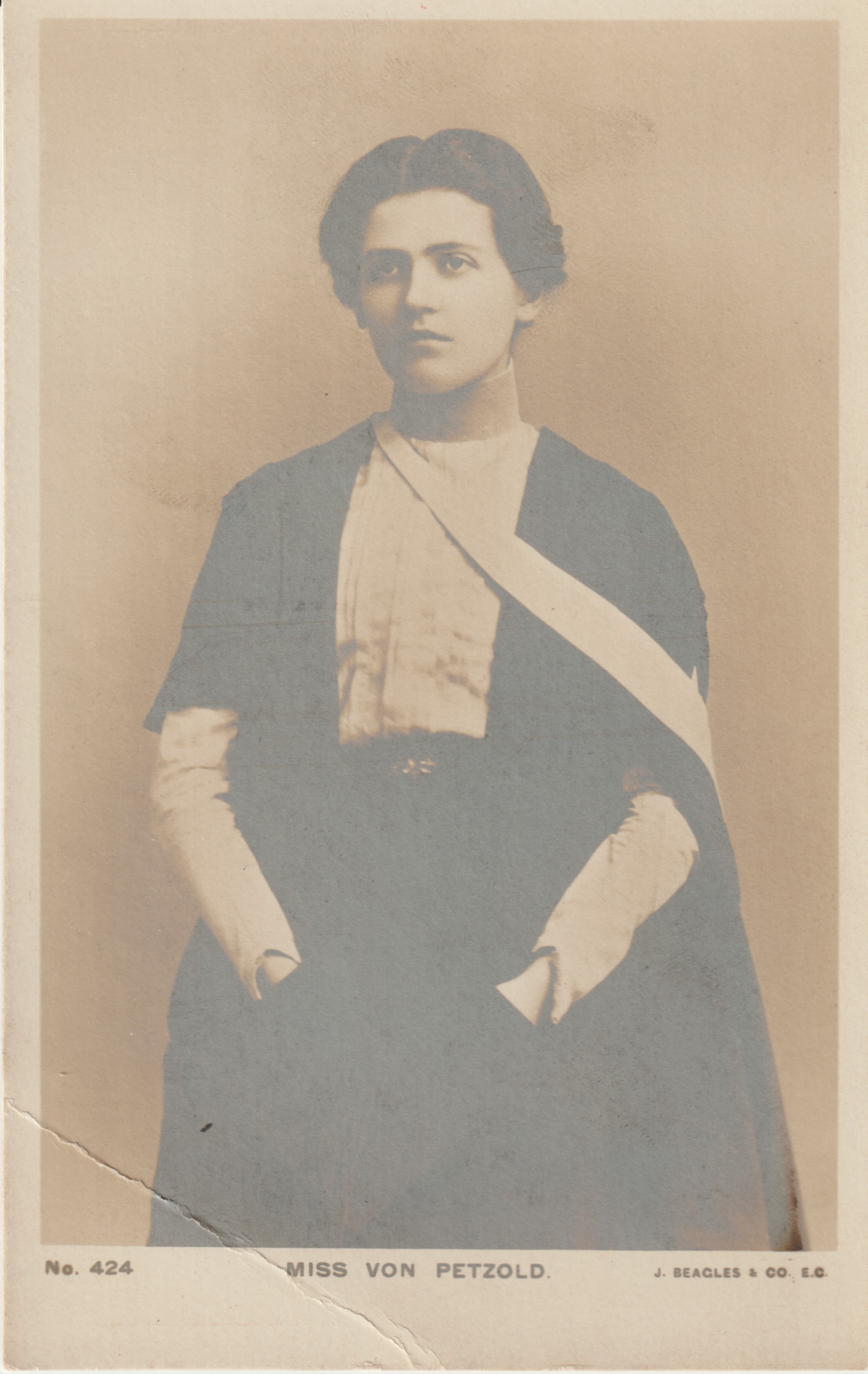 Gertrude von Petzold B 01